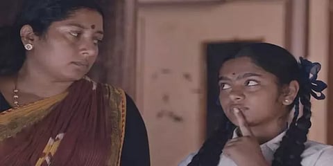 புதிதான ஒரு களத்திற்கு அழைத்துச் செல்லும் ‘அயலி’ -வித்தியாசமான முயற்சியில் கவனம் ஈர்த்ததா?