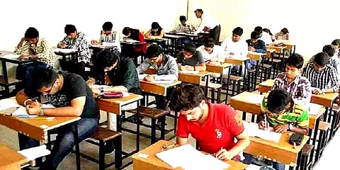 முடிந்தது டிஎன்பிஎஸ்சி குரூப் 3 ஏ தேர்வு: 15 காலி பணியிடங்களுக்காக ஒரு லட்சம் பேர் போட்டி!