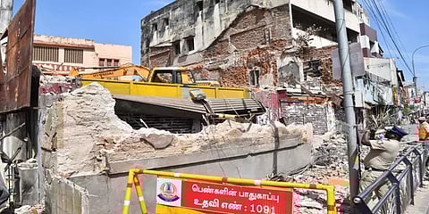 `அண்ணா சாலை விபத்தில் பலியான பெண் குடும்பத்துக்கு ரூ.1 கோடி கொடுங்க’- எம்எல்ஏ கோரிக்கை