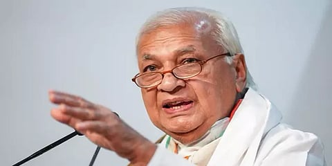 ஆங்கிலேயர் ஆட்சியை ஆவணப்படமாக ஏன் எடுக்கவில்லை? - கேரள ஆளுநர் ஆரிப் முகமது கான் கேள்வி