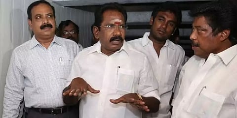 ”நாங்கள் யாருக்கும் அடிமையும் இல்லை.. எஜமானரும் இல்லை.. ஜனநாயகமே வெல்லும்” - செல்லூர் ராஜூ