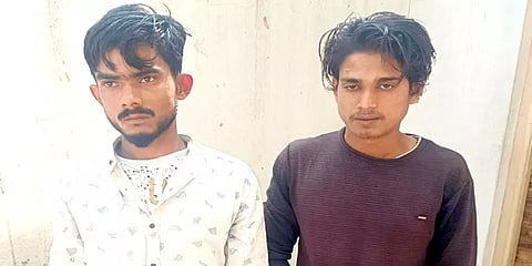 குப்பைகளை சேகரிப்பது போல் நடித்து பஞ்சலோக விநாயகர் சிலையை திருடிய வடமாநில இளைஞர்கள்!