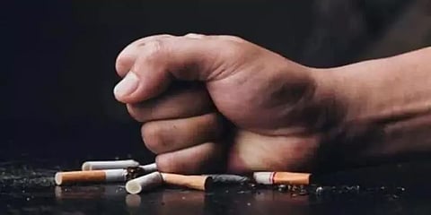 கையை சுட்டுப் பொசுக்கும் சிகரெட் விலை - பட்ஜெட் அறிவிப்பும் வைரலாகும் மீம்ஸ்களும்