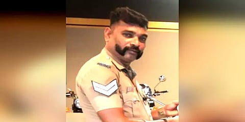 சென்னை: வீடியோ எடுத்து பணம் கேட்டு மிரட்டுகிறார் - முதல்நிலை காவலர் மீது பெண் புகார்