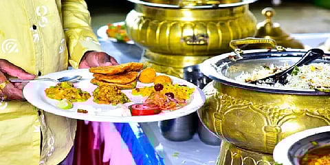 ”இவங்களலாம் உள்ளயே விட கூடாது” - ட்விட்டரில் பொங்கிய IAS அதிகாரி.. நெட்டிசன்ஸ் காட்டம்!