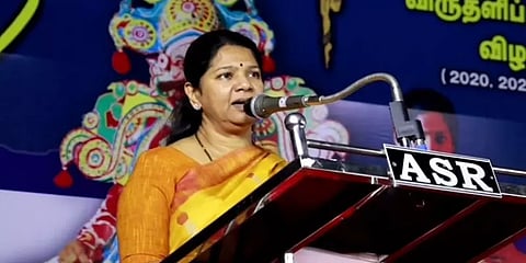 நாடாளுமன்றத்தில் கேள்வி கேட்டால் சுருக்கு கயிறு வந்துவிடும் போல மிரட்டுகிறார்கள்-கனிமொழி