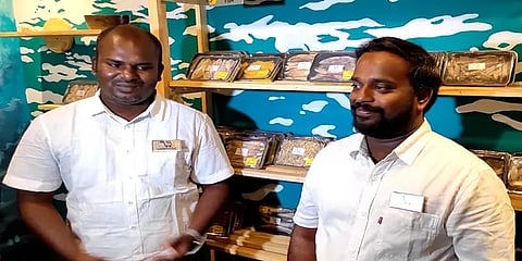 இந்தியாவிலேயே முதன் முறையாக மதுரை ரயில் நிலையத்தில் கருவாடு விற்பனையகம்!