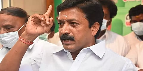 "ஈரோடு கிழக்கு வாக்காளர் பட்டியலில் இறந்தவர்களின் பெயர்கள்!"- அதிமுக சிவி சண்முகம் வழக்கு