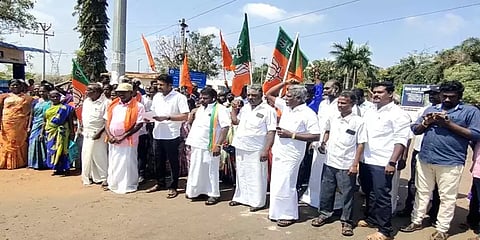 வயிற்று வலிக்காக சென்ற பெண்ணுக்கு தவறான சிகிச்சை.. அரசு மருத்துவமனையால் கலங்கும் குடும்பம்