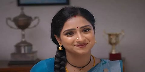 தேவியின் கொலையை நேரில் பார்த்த காமாட்சி... வெளியே வரும் உண்மைகள் - மாரி சீரியல் அப்டேட்