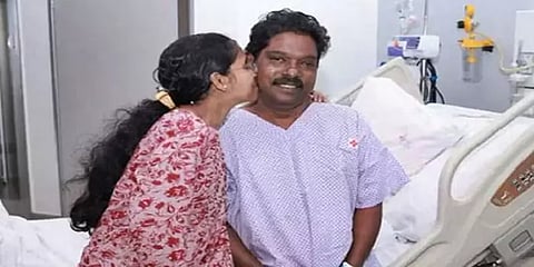 இதுவல்லவா பாசம்! நீதிமன்றம் சென்று போராடி தந்தைக்கு கல்லீரல் தானம் செய்த 17 வயது சிறுமி!