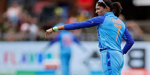 இந்தியா-ஆஸ்திரேலியா அரையிறுதி: உடல்நலக்குறைவால் கேப்டன் ஹர்மன்ப்ரீத் விளையாட வாய்ப்பில்லை!