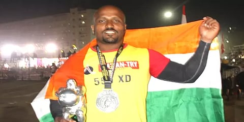 உலக இரும்பு மனிதன் போட்டி: வெள்ளிப் பதக்கத்தை தட்டித் தூக்கிய குமரி இளைஞர்!