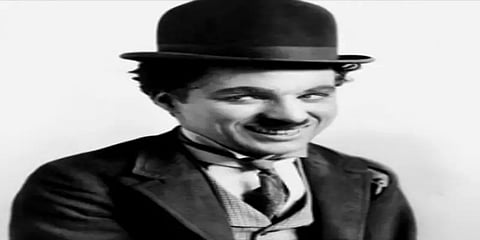 கண்ணீரில் தொடங்கி ஆஸ்கரில் முடிந்த நகைச்சுவை சரித்திரம்! சார்லி சாப்ளின் வாழ்வும் வரலாறும்