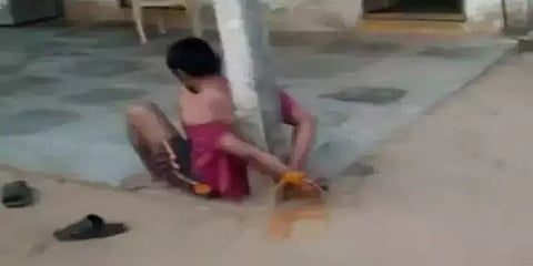 ஆந்திரா: திருமணத்தை மீறிய உறவை கைவிட சொன்ன தந்தையை கட்டிவைத்து அடித்த மகன்!