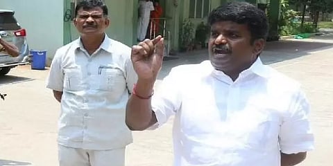 ஜெ.மரண விசாரணை: என்மீதே குற்றஞ்சாட்டுவதா? - விஜயபாஸ்கரின் வாதமும் ஐகோர்ட் உத்தரவும்!