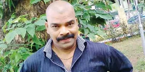 எனது பெயரில் போலி ஐடி வைத்து பணத்தை ஏமாற்றுகின்றனர் - நடிகர் ரவி மரியா புகார்