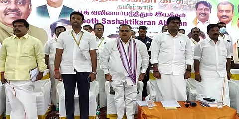 "பிரதமர் மோடியை உதயநிதி சந்தித்தது தாத்தா காலத்து டெக்னிக்" - அண்ணாமலை விமர்சனம்