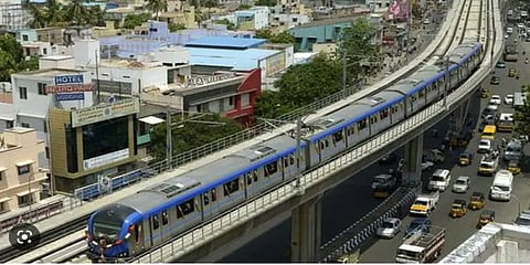 தொழில்நுட்பக் கோளாறு காரணமாக மெட்ரோ சேவை பாதிப்பு - அலைமோதும் பயணிகள்!