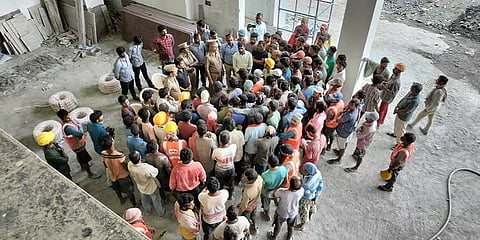 "வதந்திகளை நம்பவேண்டாம்"- வடமாநில தொழிலாளர்களிடம் நேரில் தைரியம் சொன்ன சென்னை காவல்துறை!