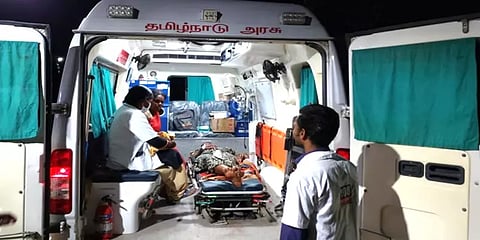 திருத்தணி: கர்ப்பிணிக்கு ஓடும் ஆம்புலன்ஸில் பிறந்த பெண் குழந்தை