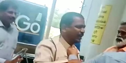 விமான நிலையத்தில் ஈபிஎஸ்ஸை அவதூறாக பேசிய அமமுக பிரமுகர்.. மதுரையில் பரபரப்பு