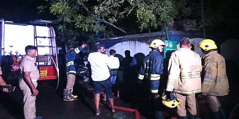 மதுரை: பழைய கார் உதிரி பாகங்கள் விற்பனை கடையில் ஏற்பட்ட பயங்கர தீ விபத்து