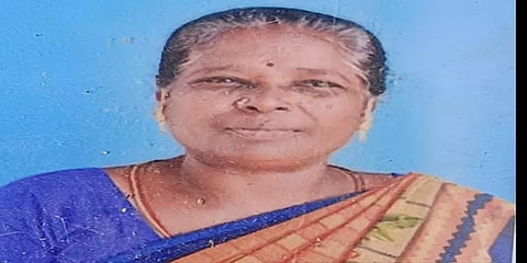 அறிவுரை கூறிய தாயை கொன்ற மகன்! சடலம் வீட்டினுள் இருக்க வெளியே அமர்ந்து மதுகுடித்த கொடூரம்!