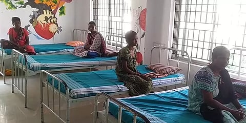 அன்புஜோதி ஆஸ்ரமத்திற்கு வருமான வரித்துறை சீல் வைப்பு