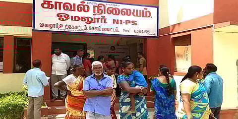 சேலம்: கடத்திச் செல்லப்பட்ட கணவரை மீட்டுத் தாங்க... தோழி மீது மனைவி புகார்