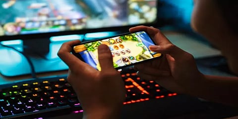 சீனாவை போல் ஆன்லைன் விளையாட்டுகளுக்கு நேர கட்டுப்பாடு விதிக்கப்படுமா? - மத்திய அரசு பதில்!