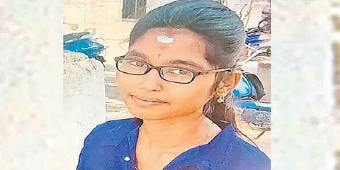 நட்பில் தொடங்கி கொலையில் முடிந்த இளம்பெண்களின் காதல் ... தெலங்கானாவில் நடந்தது என்ன?