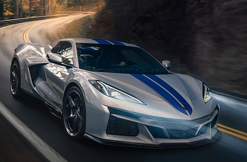 hevy Corvette from Sting-Ray to E-Ray, Amazing 2025 Hybrid Corvette E-Ray