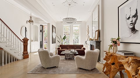 Staging by Jason Saft