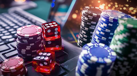 Vdcasino Slot Games vs Table Games: Which is More Profitable?