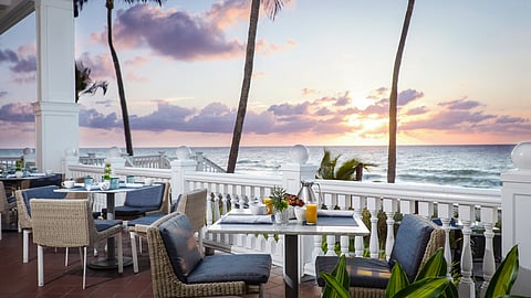 OCEAN2000 Verandah Breakfast