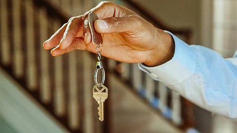 What Every Homebuyer Needs to Know About Insurance and Legal Support in Real Estate Deals