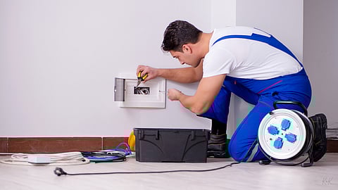 Warning Signs: When to Call for Electrical Repair Services