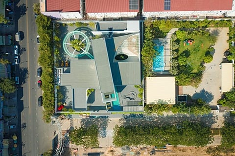 The Cube Villa: A Symphony of Light, Nature, and Modernity by Archicam