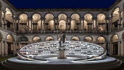 Es Devlin's Performative Installation, 'Library of Light'