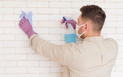 5 Savvy Tricks to Remove Wallpaper Without Damaging the Wall