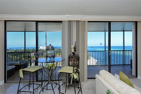 How to Choose Quiet Luxury Windows for City Penthouses