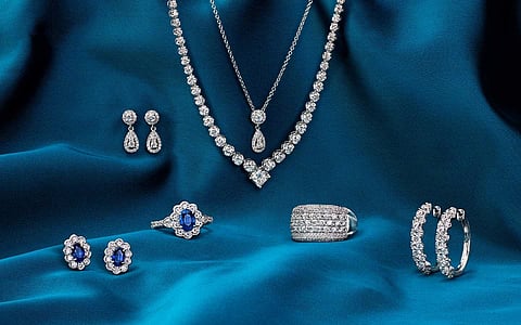 Selling Old Jewelry for Cash: What Sells Best Online and Why