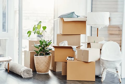 Full-Service Movers vs Moving Containers: Which Option Is Right for Your Move?