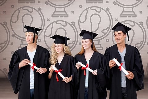 How to Celebrate Graduation with Friends