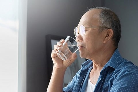 How to Stay Hydrated When Mobility Is Limited