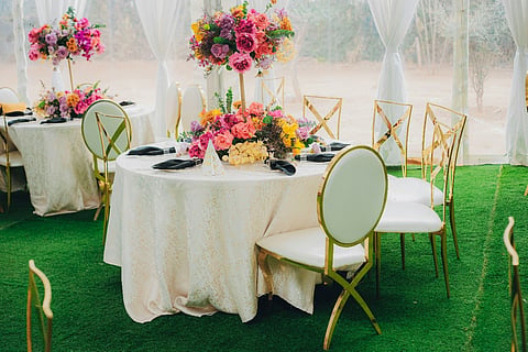sitting arrangement for an event