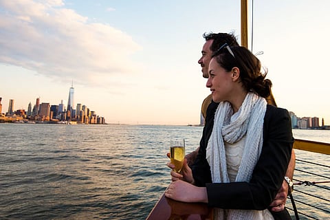 SAIL AWAY WITH CLASSIC HARBORLINE