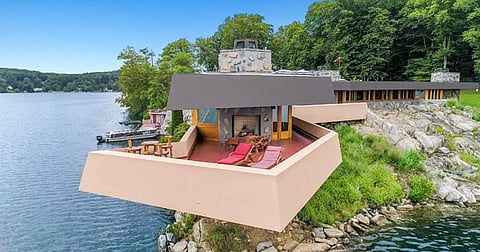 1 Petre Island: A Striking Private Island