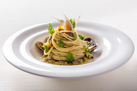 CHEF CÉDRIC GROLET OPENS PASTRY BOUTIQUE